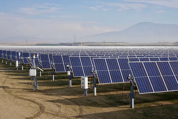 الصناعية&فائدة محطة للطاقة الشمسية